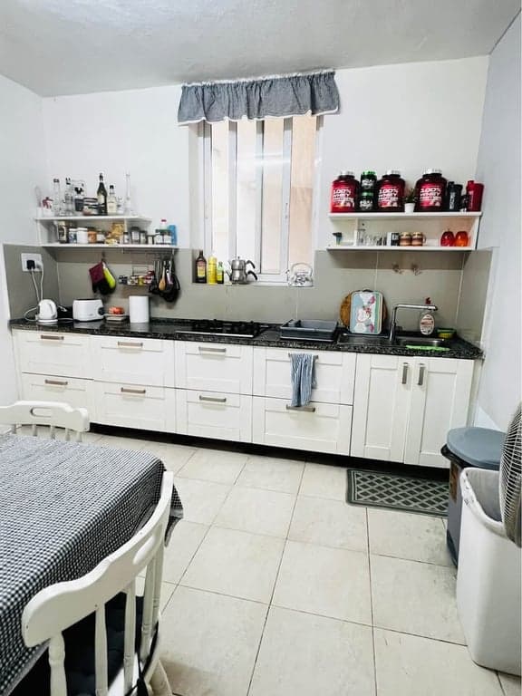 Room Direct From Owner St Julians Next To Beach - 3