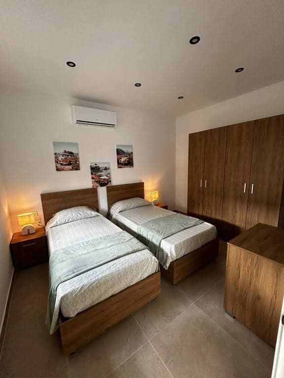 Ensuite Apartment in Mosta - 4