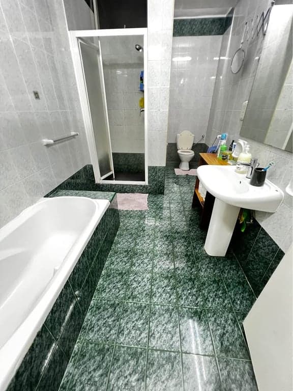 Room Direct From Owner St Julians Next To Beach - 4