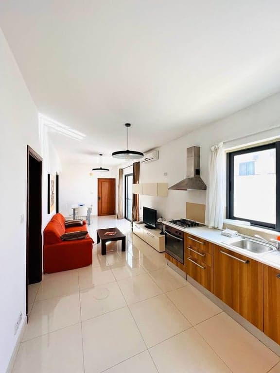 Apartment in Gżira - 5